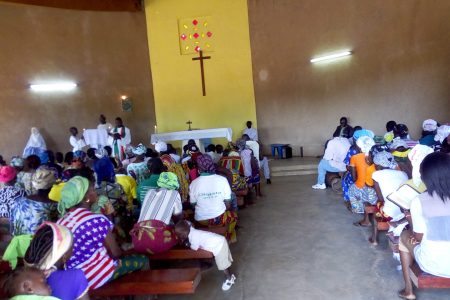 Célébration Eucharistique à Kiemou (Korhogo)
