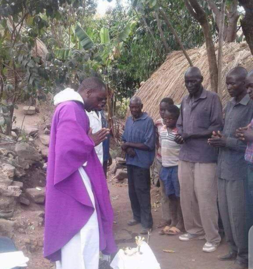 La célébration eucharistique dans un village